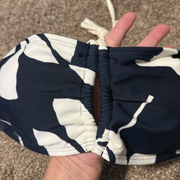 NWT Hapari Navy and White Bikini Top - Picture 2 of 6